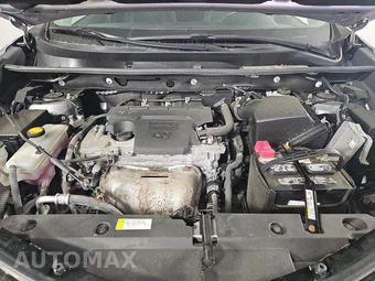 2018 Toyota RAV4 LE – miniatura 15