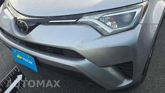 2018 Toyota RAV4 LE – miniatura 28