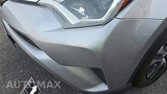 2018 Toyota RAV4 LE – miniatura 29