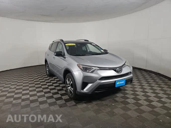 2018 Toyota RAV4 LE – miniatura 3