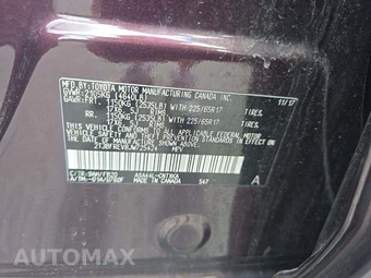 2018 Toyota RAV4 LE - miniatura 2