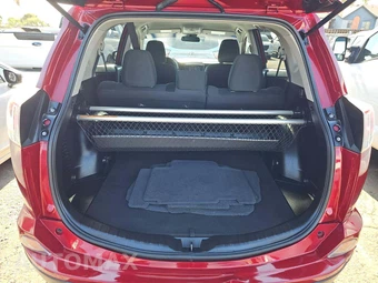 2018 Toyota RAV4 LE - miniatura 13