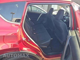 2018 Toyota RAV4 LE - miniatura 15