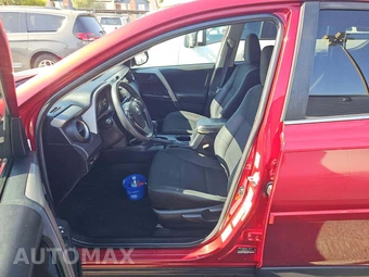 2018 Toyota RAV4 LE - miniatura 5