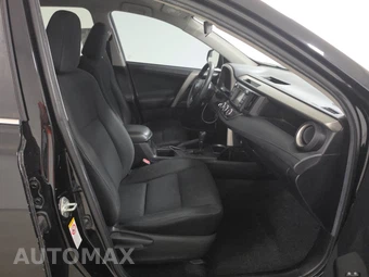 2018 Toyota RAV4 LE - miniatura 8
