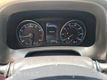 2018 Toyota RAV4 LE – miniatura 12
