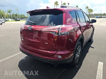 2018 Toyota RAV4 LE – miniatura 4