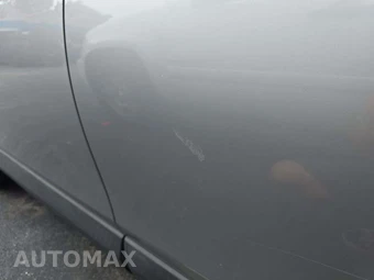 2018 Toyota RAV4 LE – miniatura 25