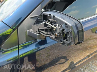 2018 Toyota RAV4 LE – miniatura 19