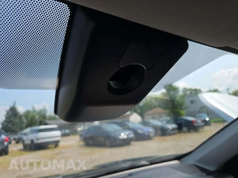 2018 Toyota RAV4 LE – miniatura 34