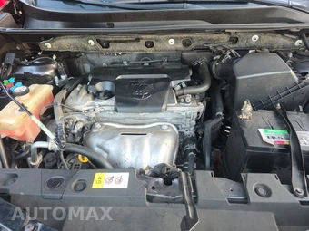 2018 Toyota RAV4 LE – miniatura 15