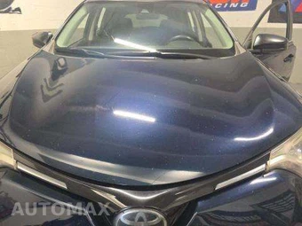 2018 Toyota RAV4 LE – miniatura 21