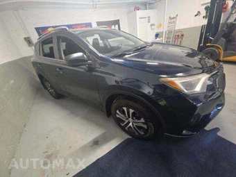 2018 Toyota RAV4 LE – miniatura 4