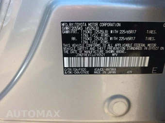 2018 Toyota RAV4 LE - miniatura 2