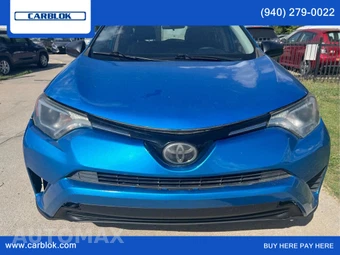 2018 Toyota RAV4 LE – miniatura 13