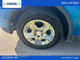 2018 Toyota RAV4 LE – miniatura 16