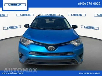 2018 Toyota RAV4 LE – miniatura 2