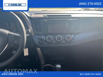 2018 Toyota RAV4 LE – miniatura 30