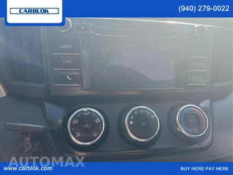 2018 Toyota RAV4 LE – miniatura 34