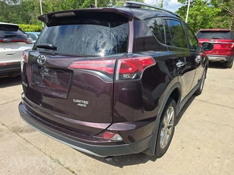 2018 Toyota RAV4 Limited – miniatura 3