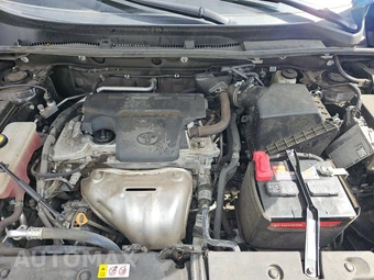 2018 Toyota RAV4 Limited – miniatura 15