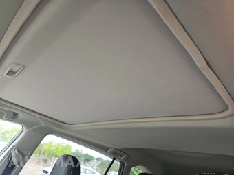 2018 Toyota RAV4 Limited – miniatura 17