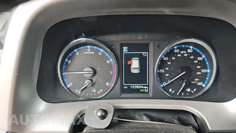 2018 Toyota RAV4 Limited – miniatura 33