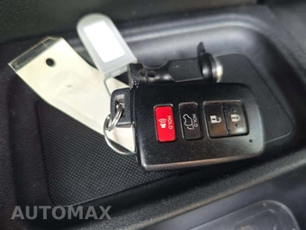 2018 Toyota RAV4 Limited - miniatura 8