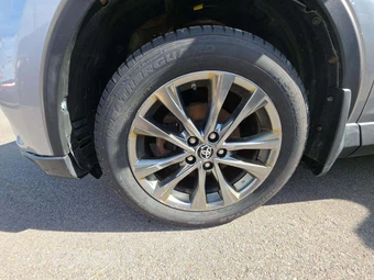 2018 Toyota RAV4 Limited – miniatura 23