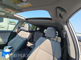 2018 Toyota RAV4 Limited - miniatura 11