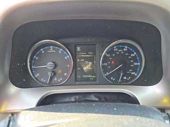 2018 Toyota RAV4 Limited - miniatura 9