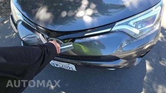 2018 Toyota RAV4 Limited – miniatura 25