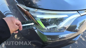 2018 Toyota RAV4 Limited – miniatura 29