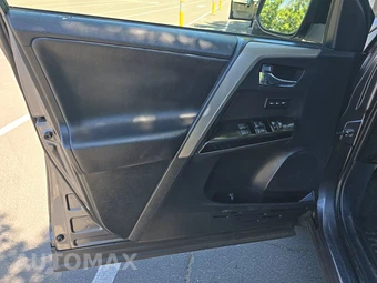 2018 Toyota RAV4 Limited – miniatura 9