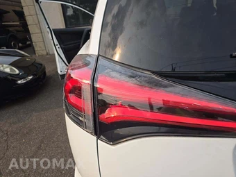 2018 Toyota RAV4 SE - miniatura 23