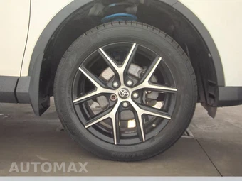2018 Toyota RAV4 SE – miniatura 10