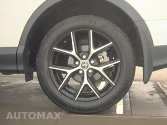 2018 Toyota RAV4 SE – miniatura 12