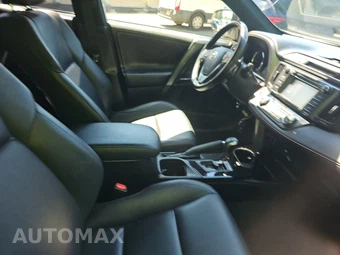 2018 Toyota RAV4 SE – miniatura 14