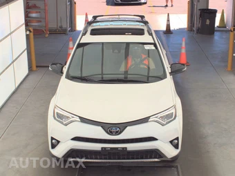 2018 Toyota RAV4 SE – miniatura 2