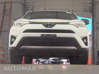 2018 Toyota RAV4 SE – miniatura 3