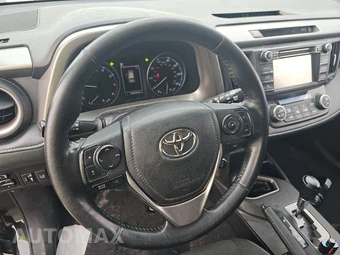 2018 Toyota RAV4 XLE – miniatura 10