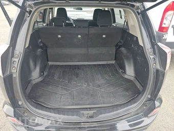 2018 Toyota RAV4 XLE – miniatura 16
