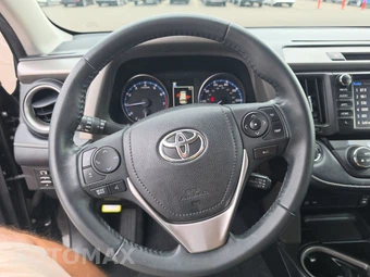 2018 Toyota RAV4 XLE - miniatura 10