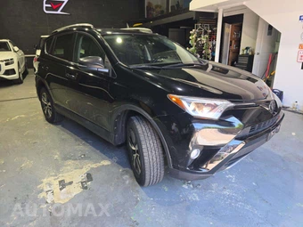 2018 Toyota RAV4 XLE - miniatura 4