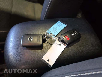 2018 Toyota RAV4 XLE - miniatura 8