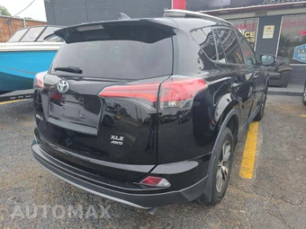 2018 Toyota RAV4 XLE - miniatura 3