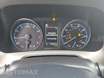 2018 Toyota RAV4 XLE - miniatura 9