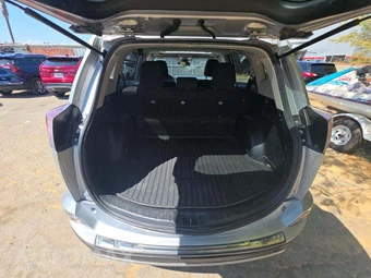 2018 Toyota RAV4 XLE - miniatura 11