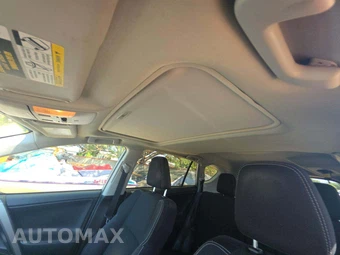 2018 Toyota RAV4 XLE - miniatura 8