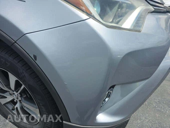 2018 Toyota RAV4 XLE – miniatura 24
